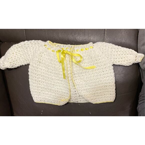 Handmade Vintage White and Yellow Crochet Sweater Baby One Size 6-12 Months - Picture 1 of 4